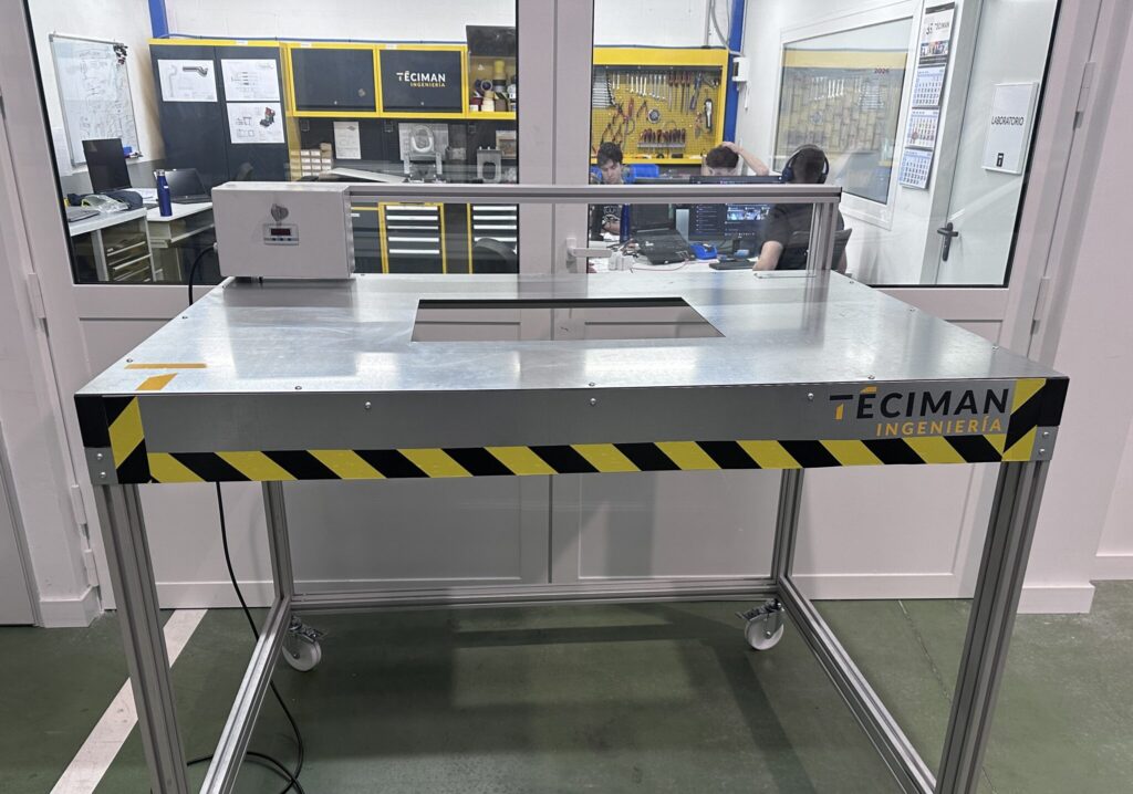 teciman ingeniería Diseño y fabricación de sistema contador de piezas de estampación, portátil y adaptado a diferentes referencias de pieza y tamaños de contenedor