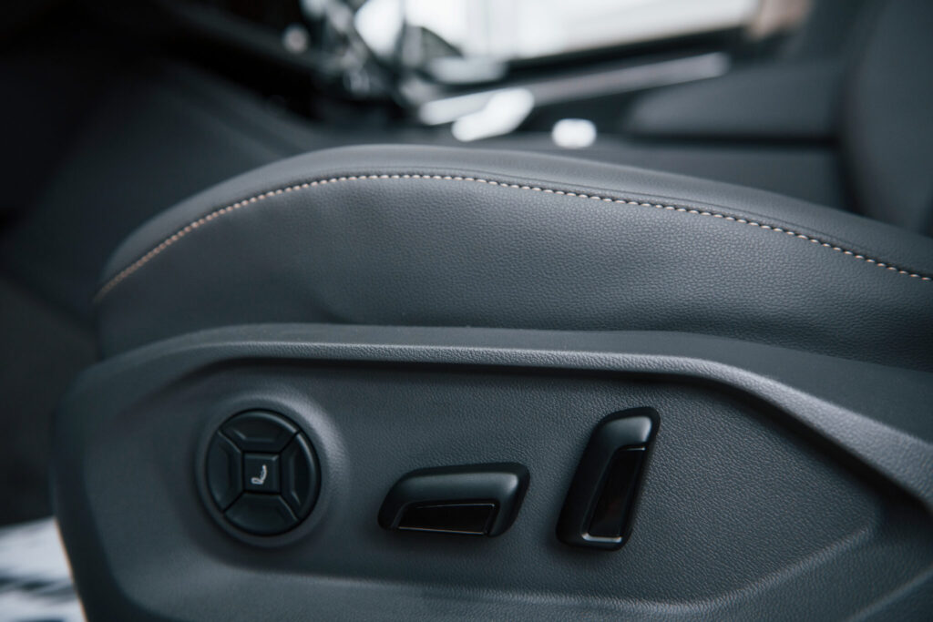 Aseguramiento piezas decorativas automovil teciman - Teciman Metrología