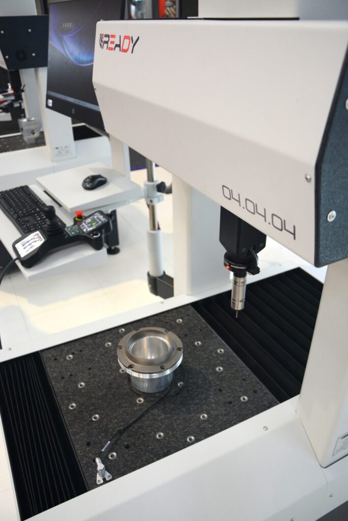 MAQUINA DE MEDICIÓN TRIDIMENSIONAL PARA TALLER TECIMAN METROLOGÍA