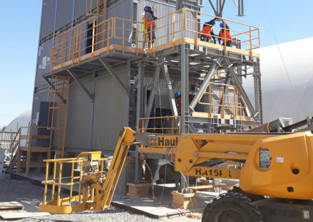 Téciman collaborates in the construction, assembly and commissioning of mobile mini factories